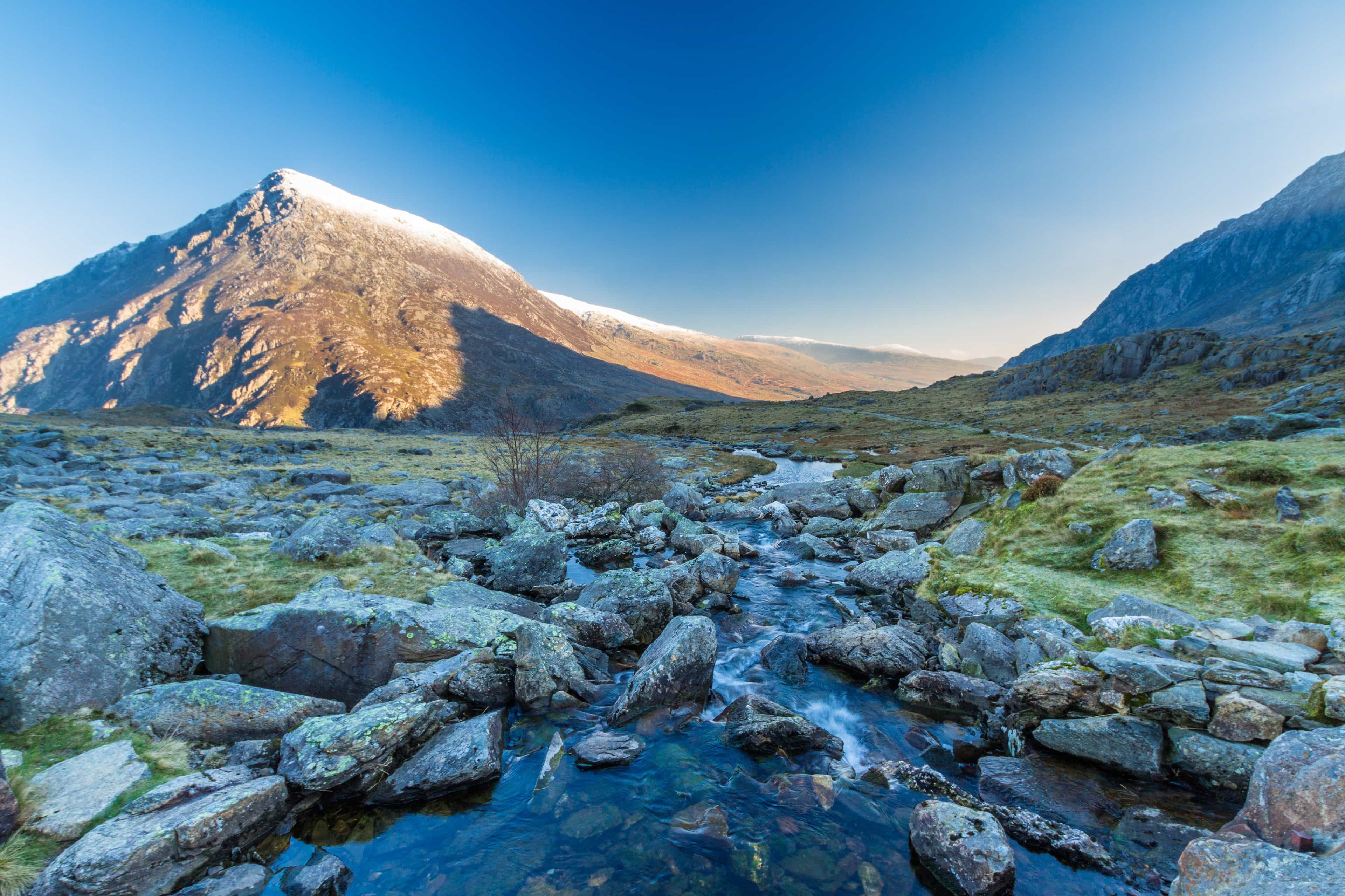A complete guide to Snowdonia mountains